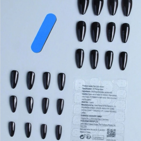 Elevate Your Style with, 24pcs long almond black Fake Nail set, - Picture 3 of 4